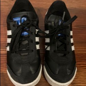 Boys samba adidas sneakers size 10